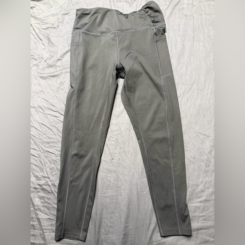 High-Rise Black Activewear Leggings with Side Pockets